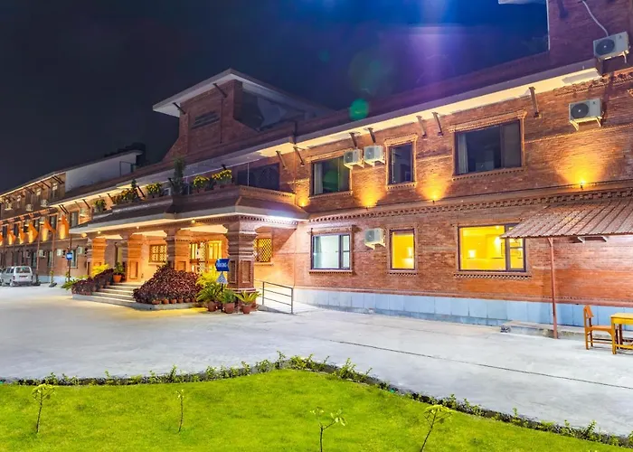 Ananda Pashupati Hotel 4*
