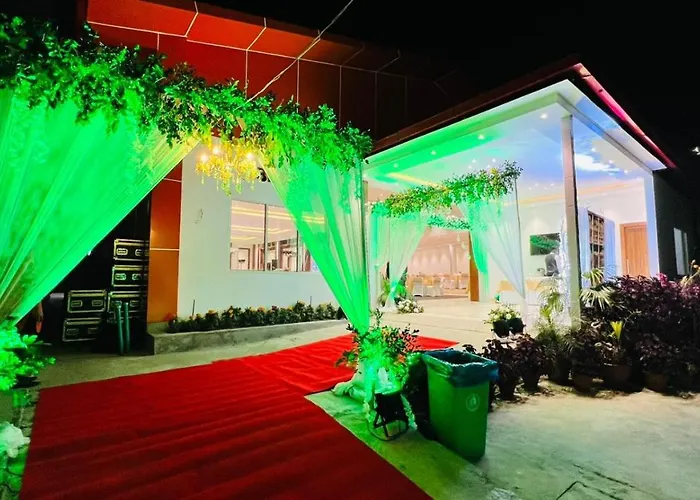 Ananda Pashupati 4*